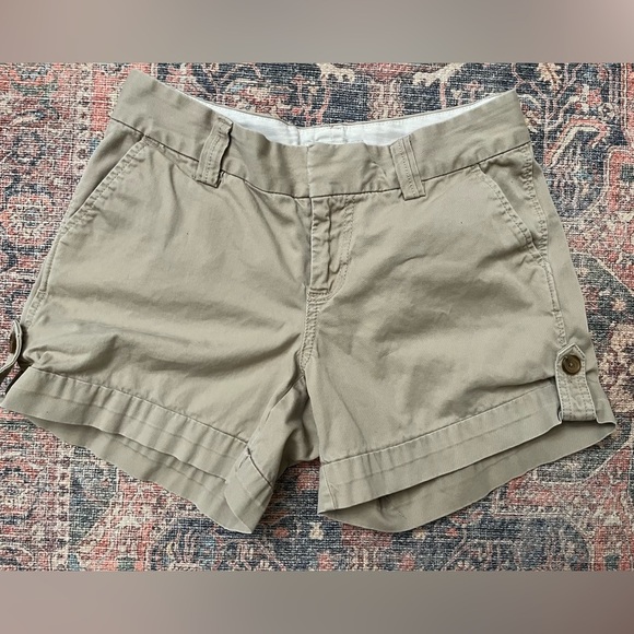 Banana Republic khaki shorts 4 - Picture 1 of 5